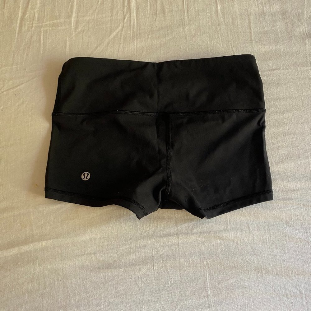 SIZE 2 LULU LEMON SHORTS